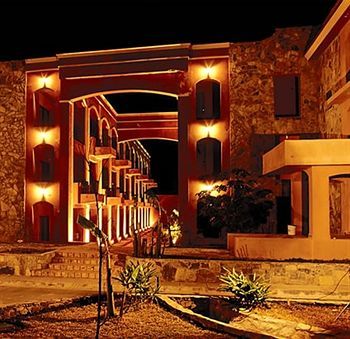 Hacienda Cola Del Caballo Hotel